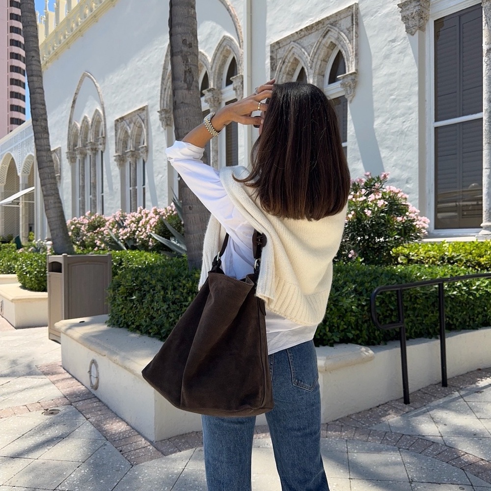 Elegant Brown Suede Shoulder Bag - Picture 5 of 10